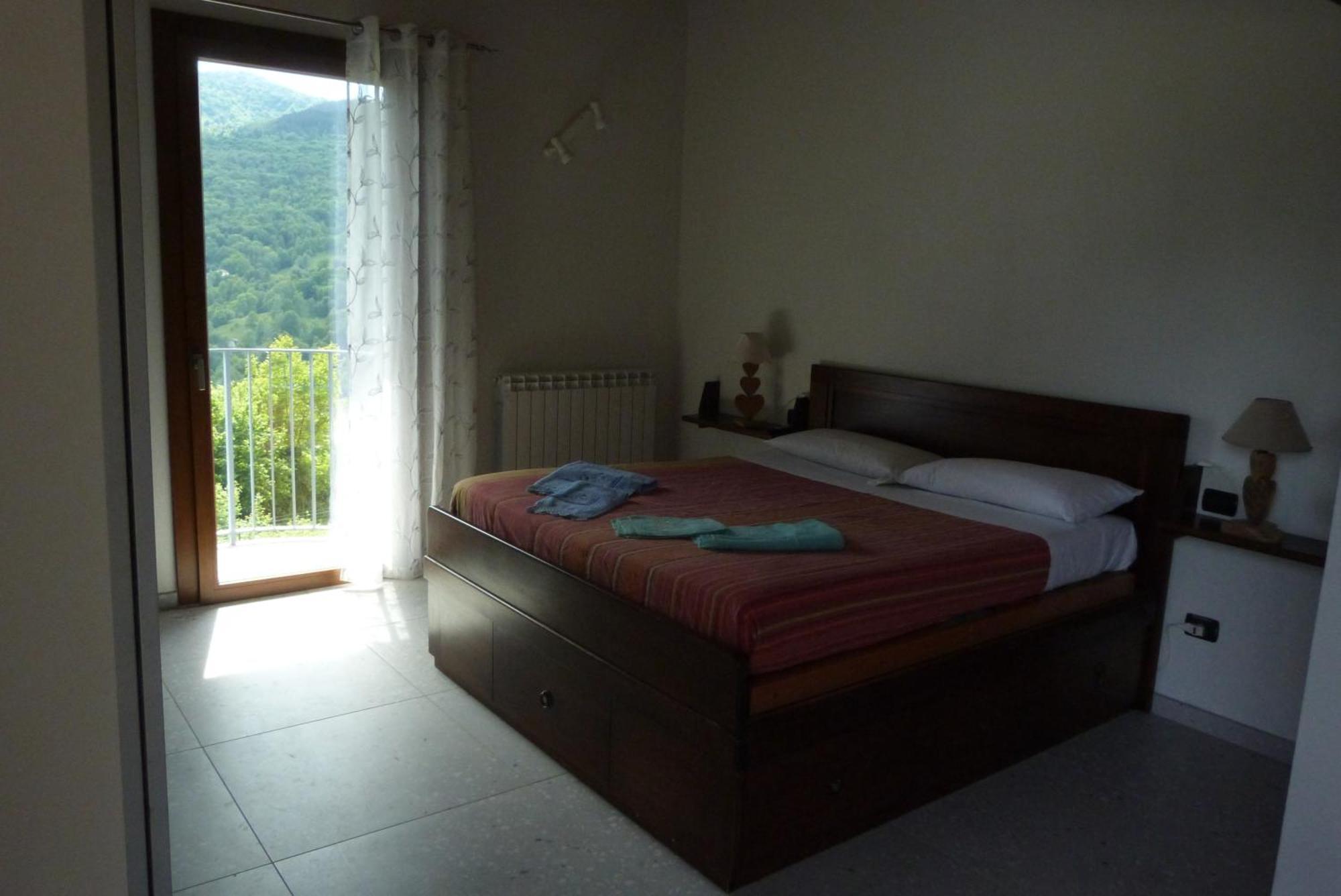 Giardino Tra I Laghi Bed and Breakfast San Fedele Intelvi Exteriör bild
