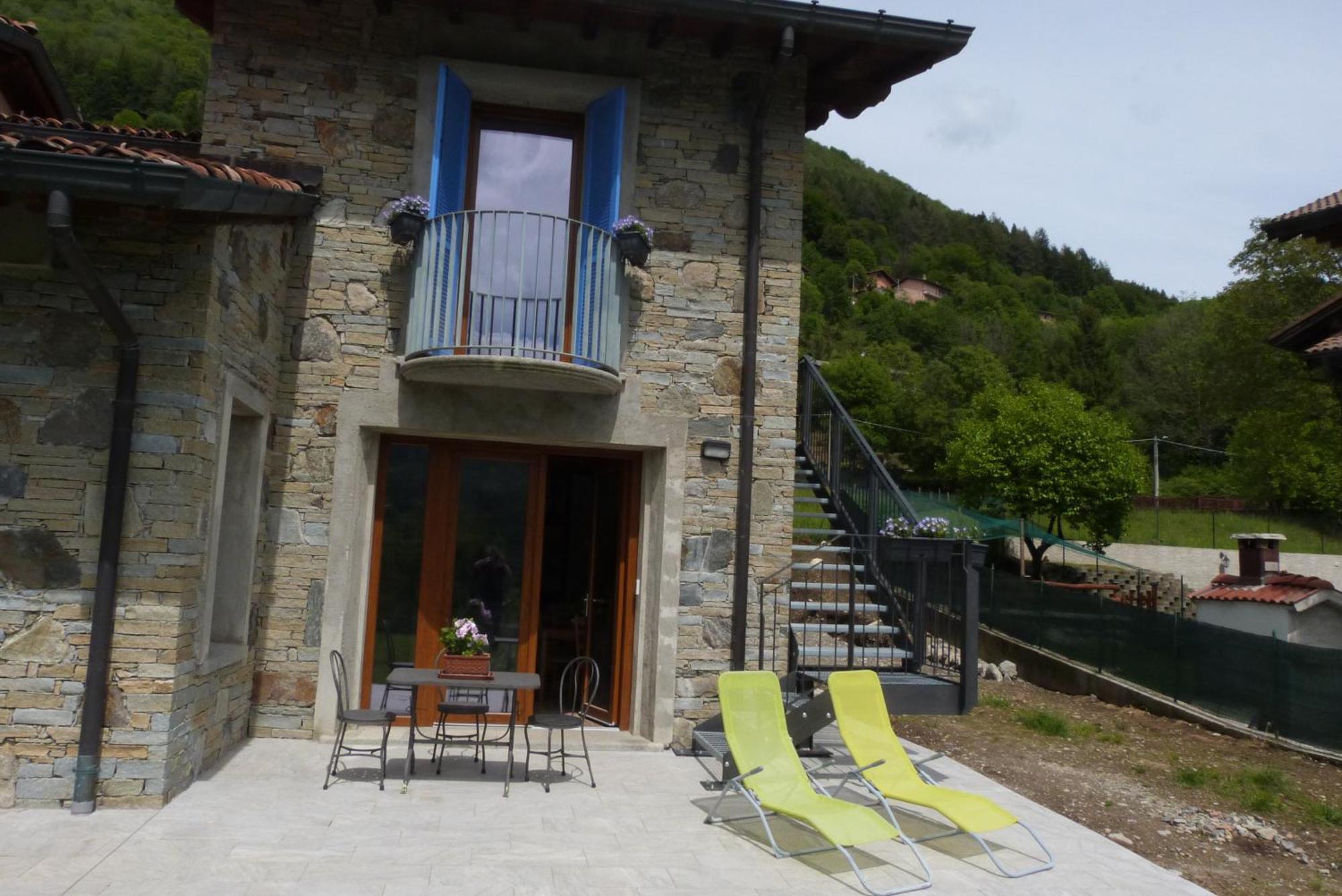 Giardino Tra I Laghi Bed and Breakfast San Fedele Intelvi Exteriör bild